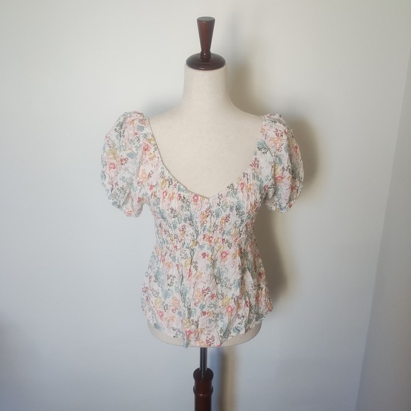LU Q Tops - LUQ Floral Smocked Puff Sleeve Top Women's Medium Cottage Coquette Boho Milkmaid